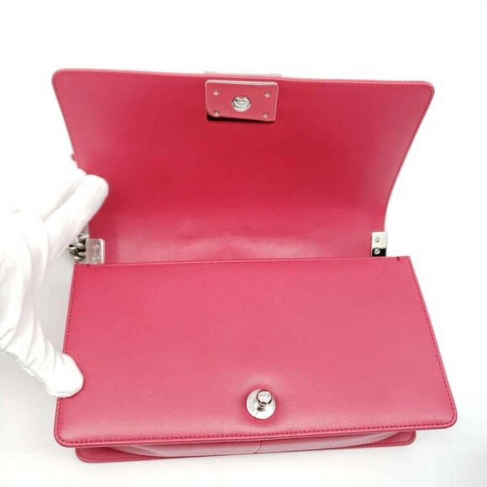 Authentic Chanel Boy Bag Red Quilted Leather Medium Flap Silver Chain CC Logo - Picture 12 of 16